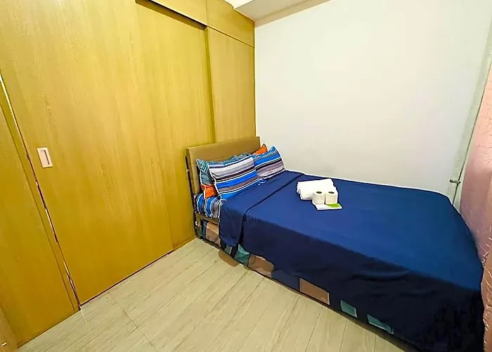 One Bedroom Near Bgc Sm Aura Market2x Mc Kinley Manila