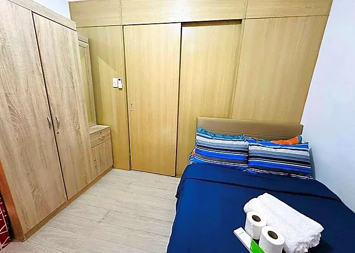 One Bedroom Near Bgc Sm Aura Market2x Mc Kinley Manila