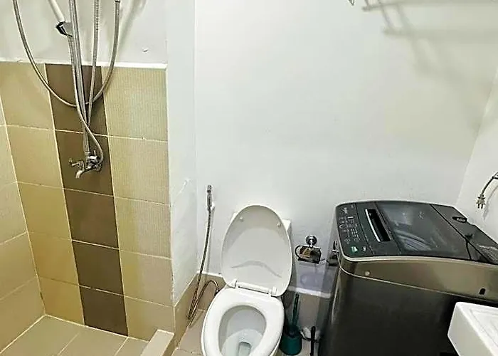 One Bedroom Near Bgc Sm Aura Market2x Mc Kinley Manila