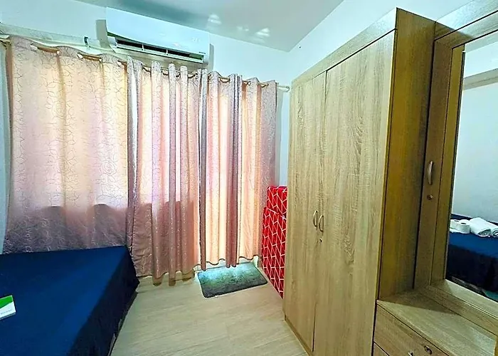 One Bedroom Near Bgc Sm Aura Market2x Mc Kinley Hotel