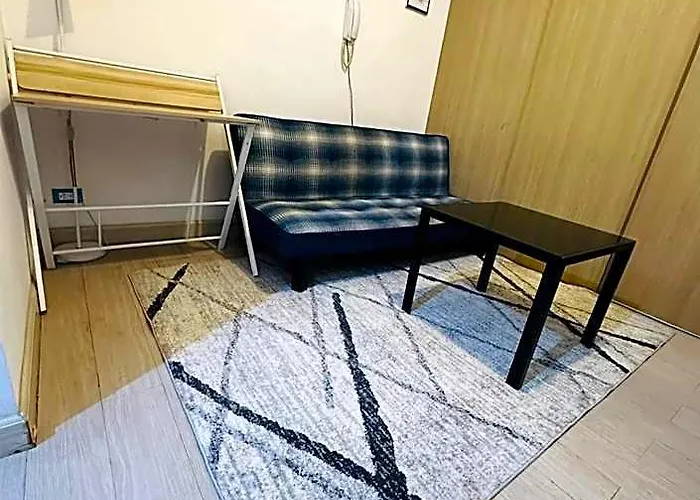 One Bedroom Near Bgc Sm Aura Market2x Mc Kinley Hotel
