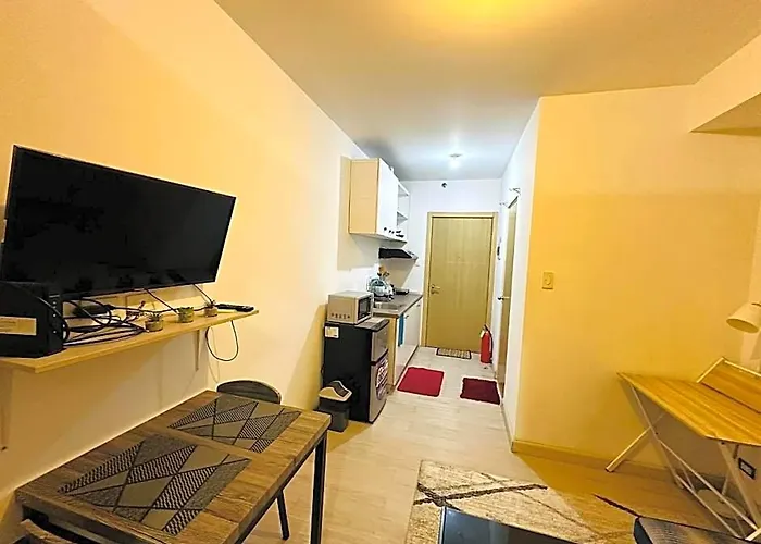 One Bedroom Near Bgc Sm Aura Market2x Mc Kinley Hotel *